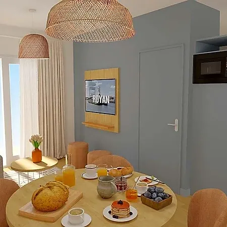 Hotel In Near Sandy Beaches Royan